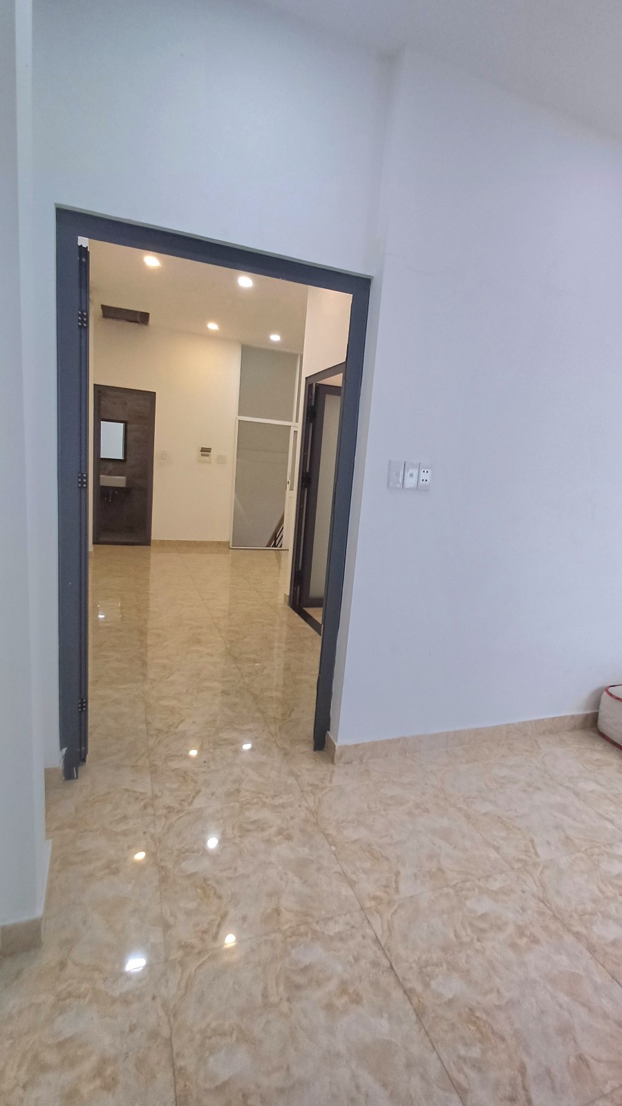Bán nhà đường Võ Văn Kiệt, Quận 1 - ảnh 8
