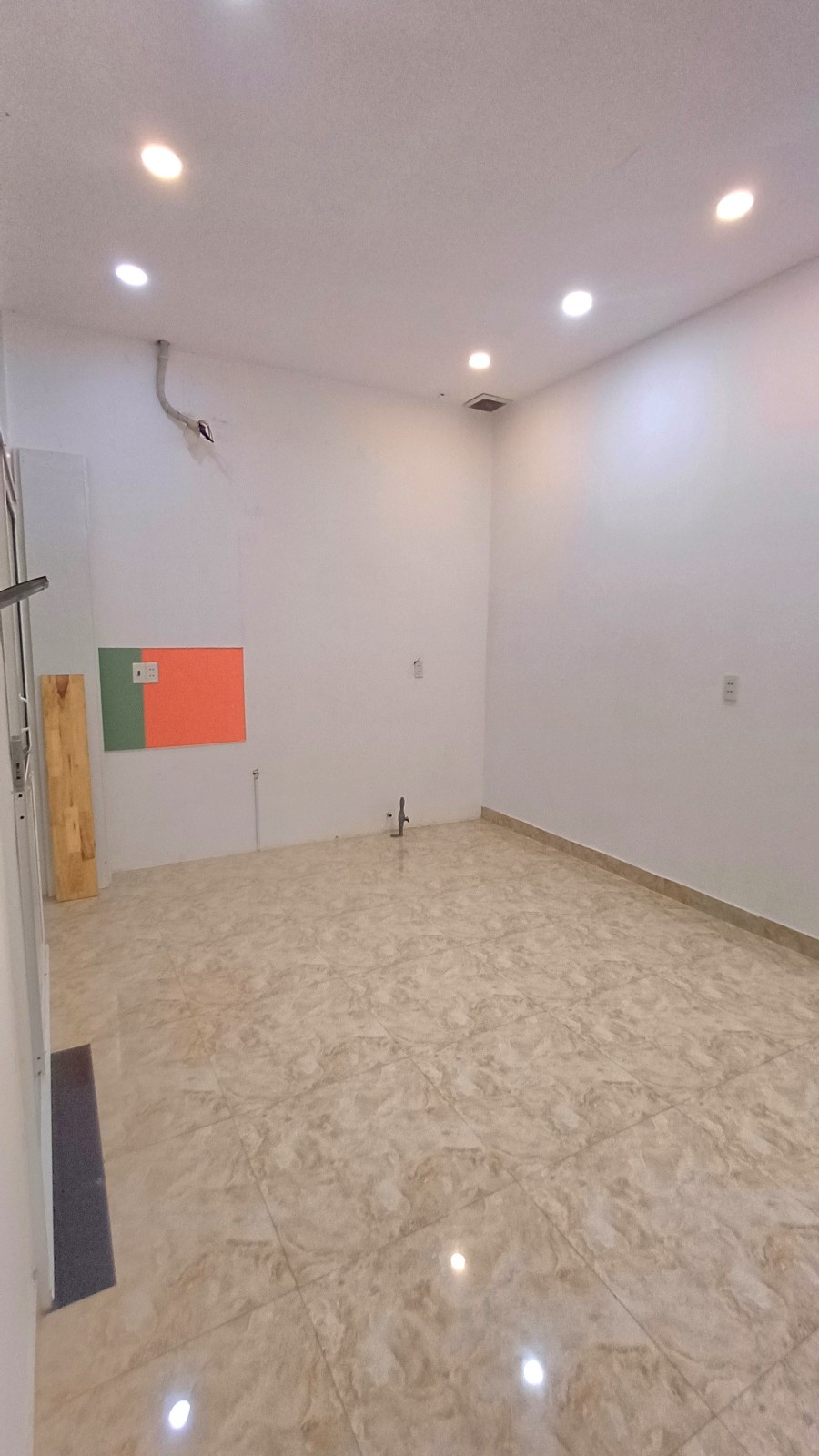 Bán nhà đường Võ Văn Kiệt, Quận 1 - ảnh 2