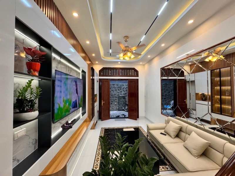 Bán nhà Quan Hoa - 36m2 4 tầng - sát phố, full nội thất - giá hơn 8 tỷ