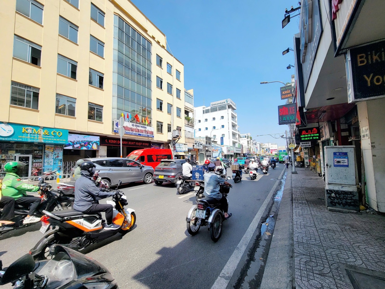 Bán nhà mặt tiền Phan Đình Phùng, Phú Nhuận