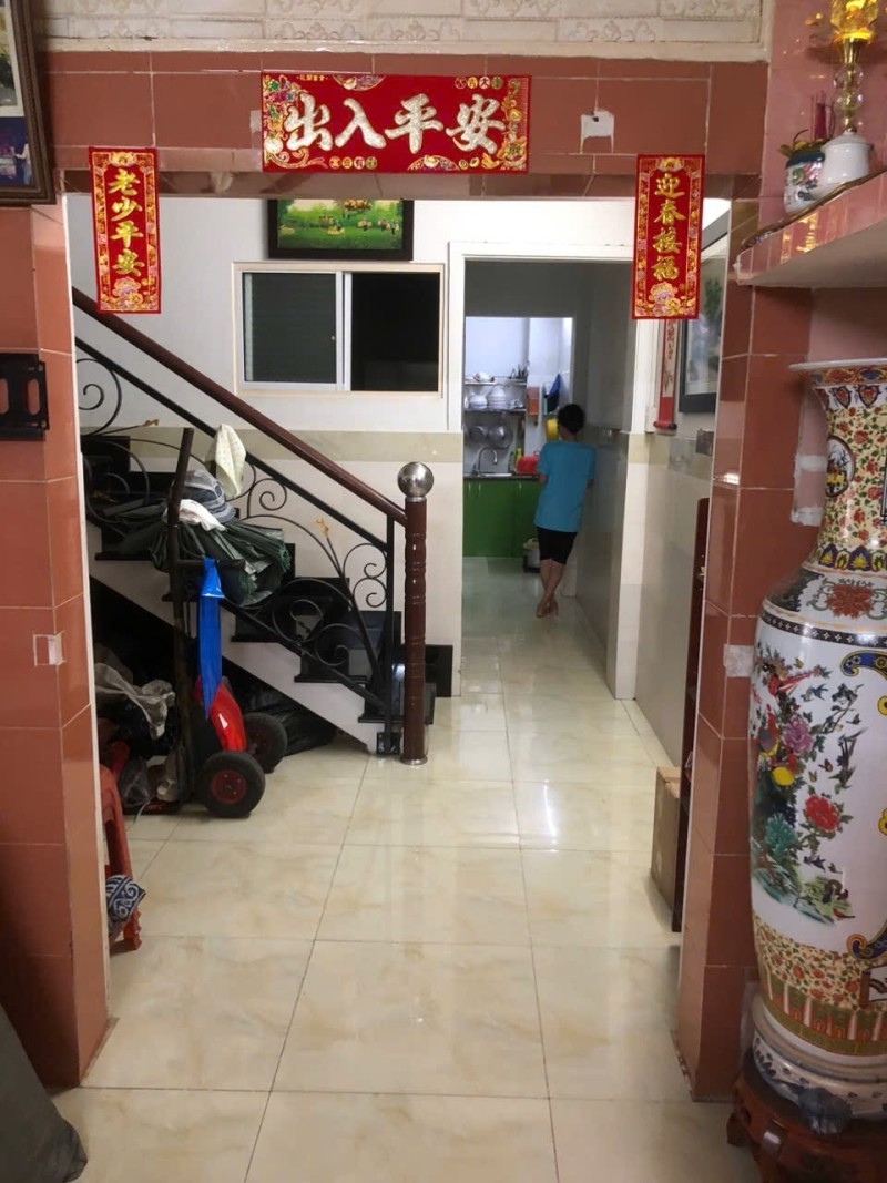 Bán nhà hẻm kênh tân hóa tân phú 60m2 2 tầng, vị trí vàng, sổ hồng, 5.6 tỷ. gọi ngay