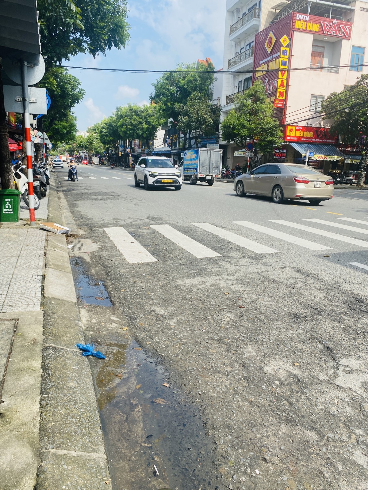 ÔNG ÍCH ĐƯỜNG 54m², 1 tầng, ngang 5.3m, dài 11m, giá 11 tỷ, Cẩm Lệ