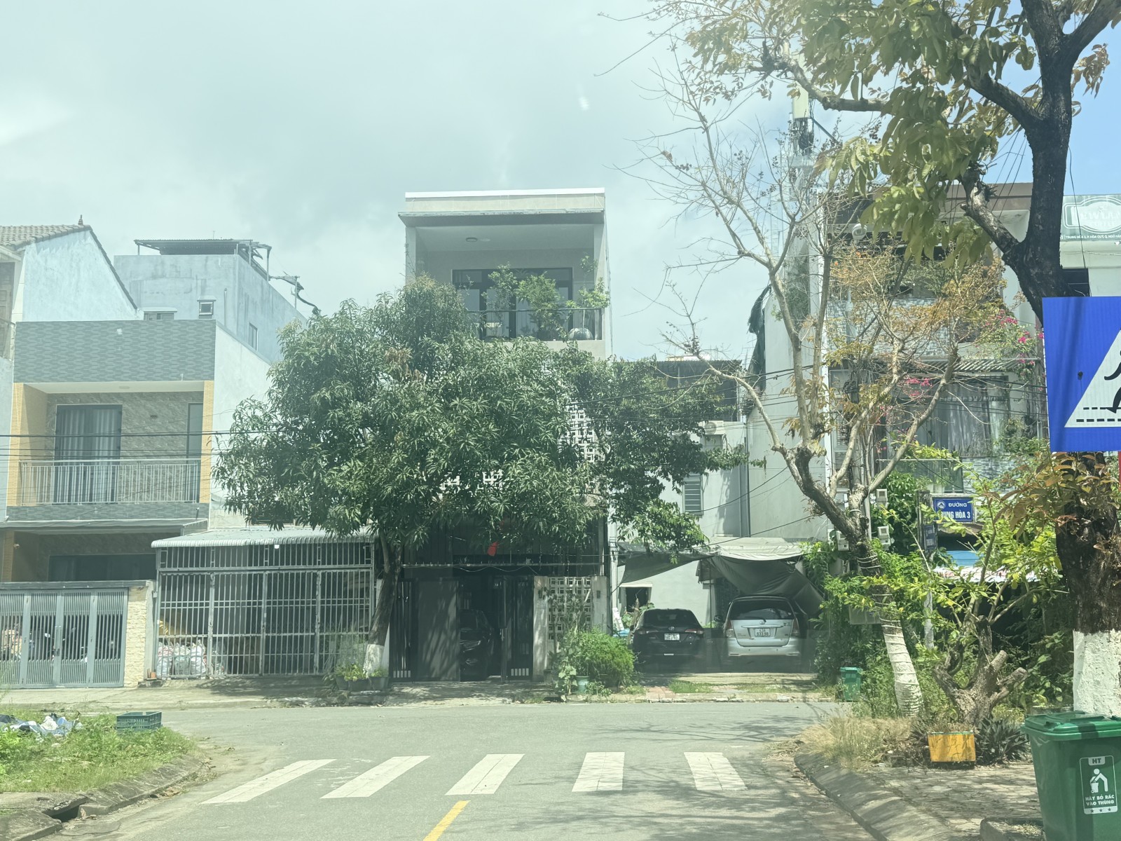 TRUNG HOÀ 4 100m², cấp 4, ngang 5m, dài 20m, giá 5.45 tỷ, Ngũ Hành Sơn