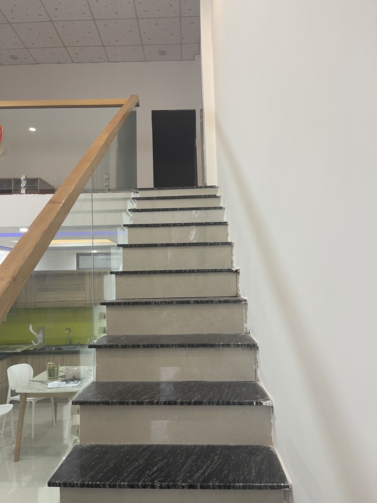 K 408 TÔN ĐẢN 58m², 1.5 tầng, ngang 4m, dài 14.5m, giá 3.280 tỷ, Cẩm Lệ