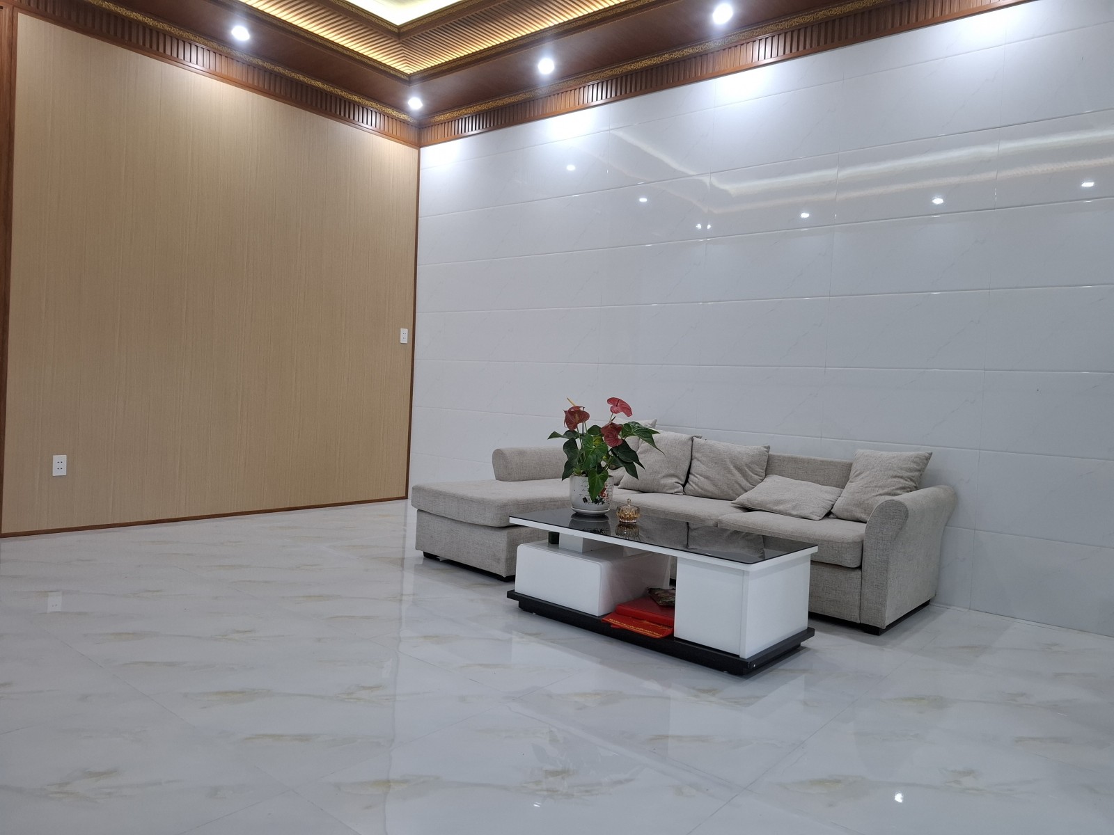 (THỬA 3617 TỜ 16 ) HÒA TIẾN 142m², cấp 4, ngang 5m, dài 27m, giá 3.55 tỷ, Hòa Xuân