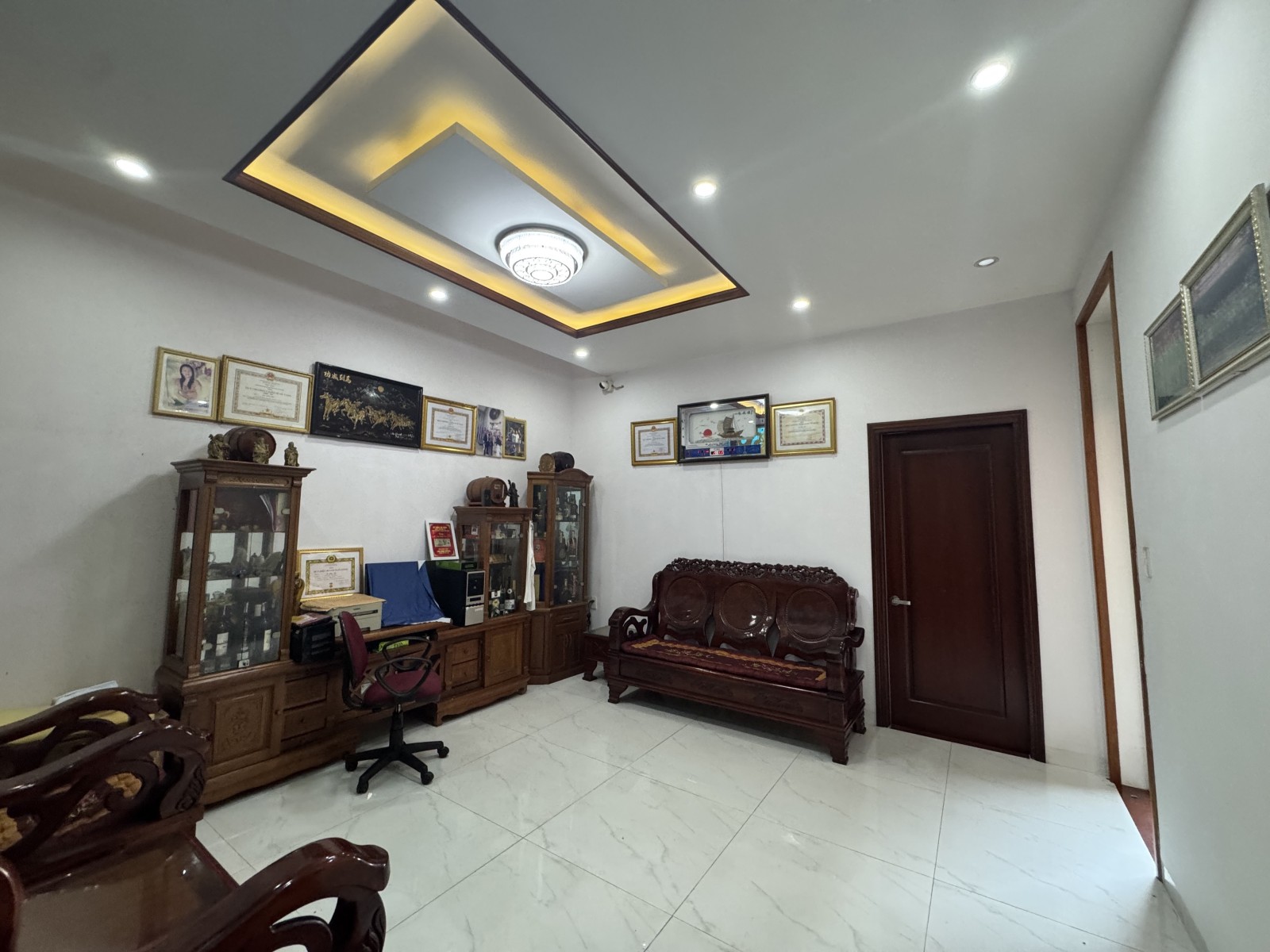 PHI BÌNH 5 148m², 3 tầng, ngang 8m, dài 18.5m, giá 14.7 tỷ, Ngũ Hành Sơn